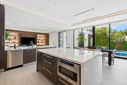 Picture of 5288 Alton Rd, Miami Beach, FL 33140