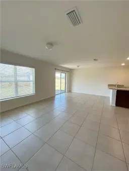 Picture of 4004 NE 8Th Pl, Cape Coral, FL 33909