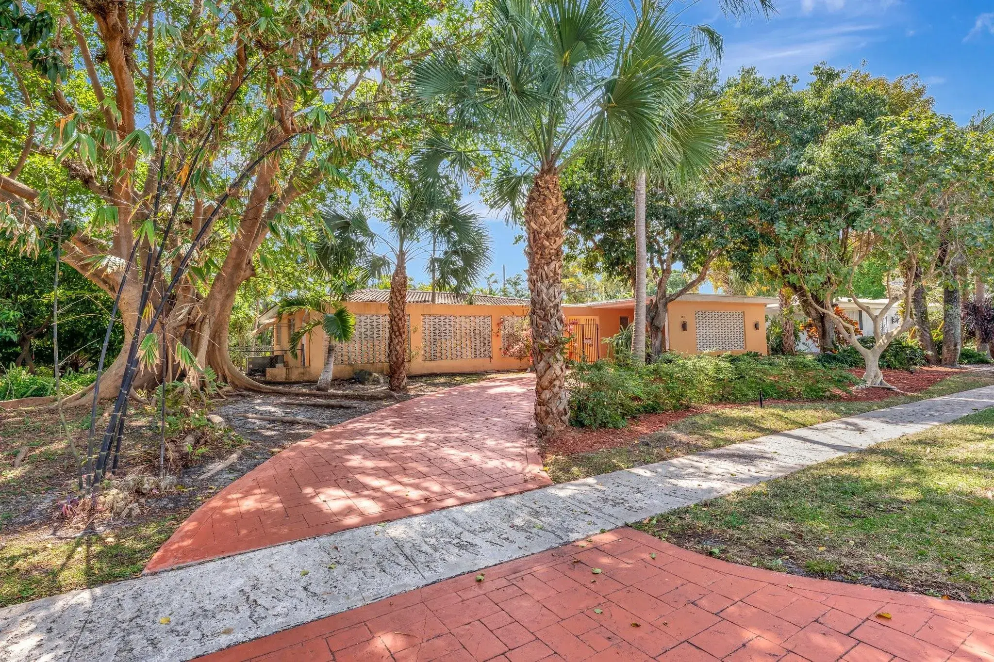Picture of 840 SW 3Rd St, Boca Raton, FL 33486