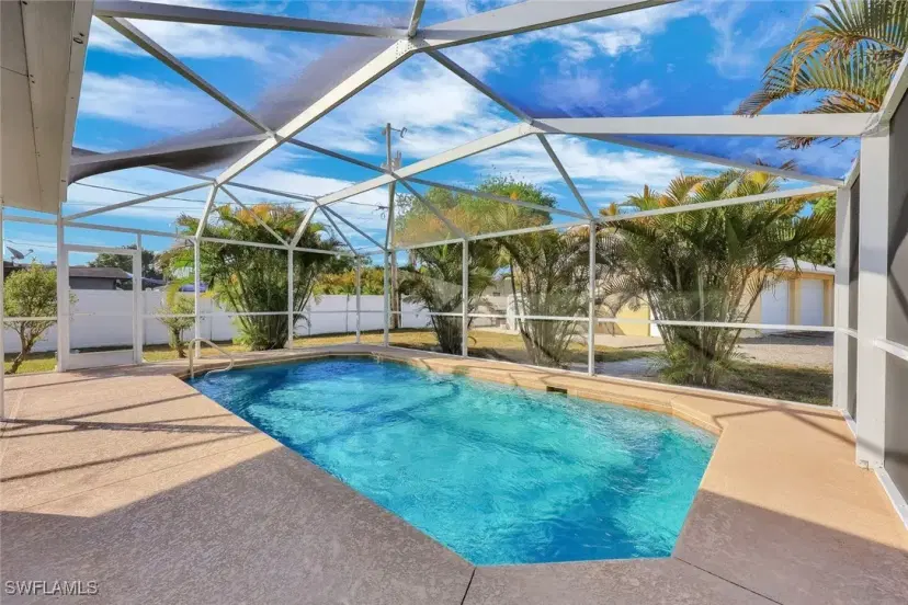 Picture of 1319 Old Bridge Rd, North Fort Myers FL 33917