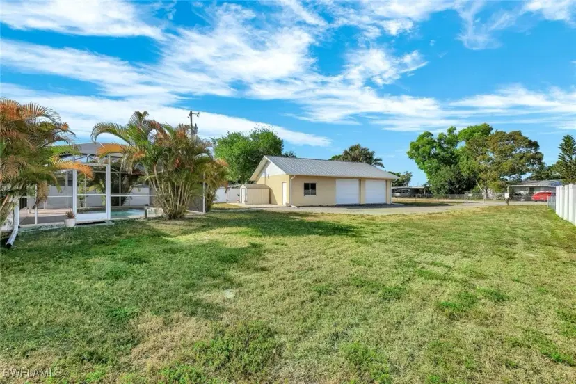 Picture of 1319 Old Bridge Rd, North Fort Myers FL 33917