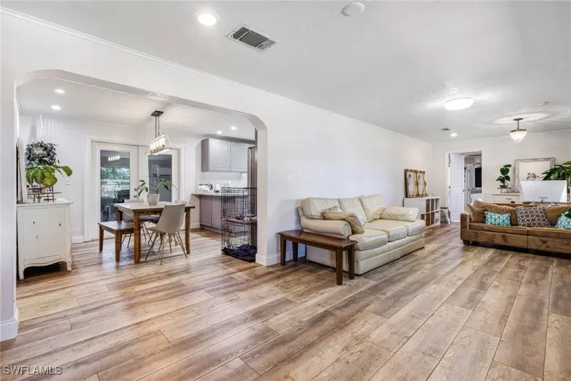 Picture of 13301 Green Meadow Rd, Fort Myers FL 33913