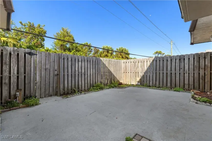 Picture of 1653 Park Meadows Dr 3, Fort Myers FL 33907