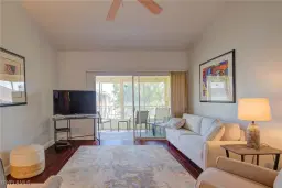 Picture of 402 SE 42Nd Ter 8, Cape Coral, FL 33904