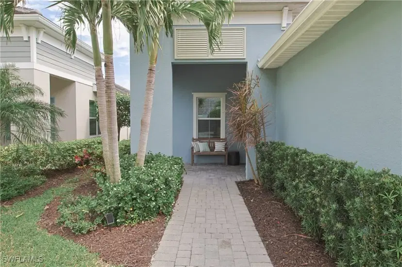 Picture of 11736 Solano Dr, Fort Myers FL 33966