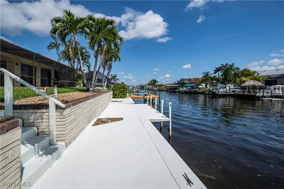Picture of 1903 SE 10Th Ave, Cape Coral, FL 33990