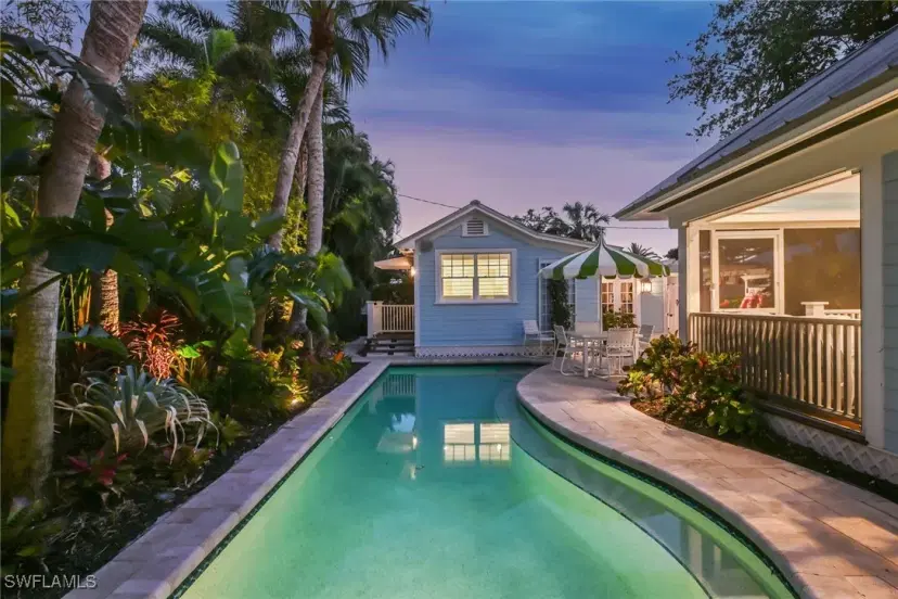 Picture of 356 11Th Ave S, Naples FL 34102