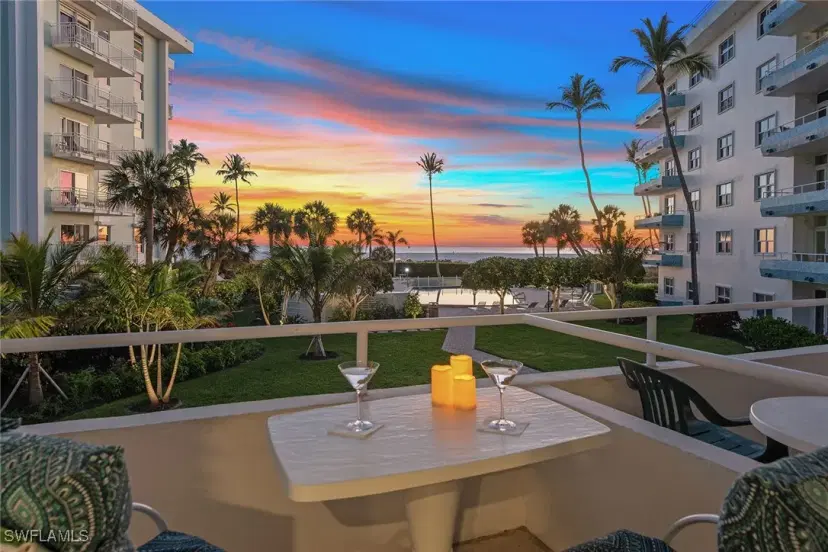 Picture of 220 Seaview Ct 216, Marco Island FL 34145