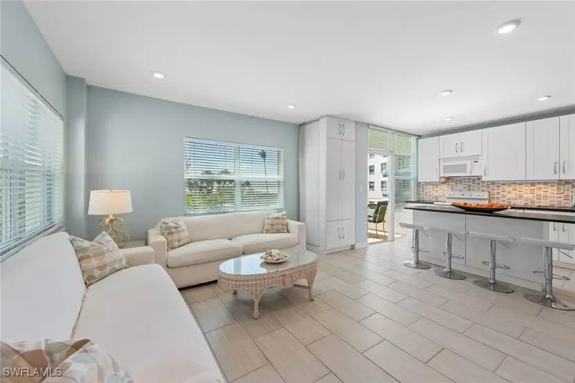 Picture of 220 Seaview Ct 216, Marco Island FL 34145