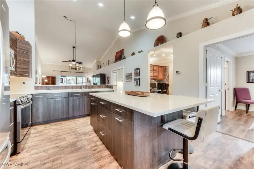Picture of 6113 Thresher Dr 202, Naples FL 34112