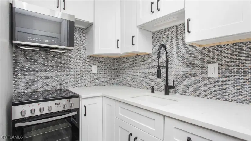 Picture of 167 N Collier Blvd T6, Marco Island FL 34145