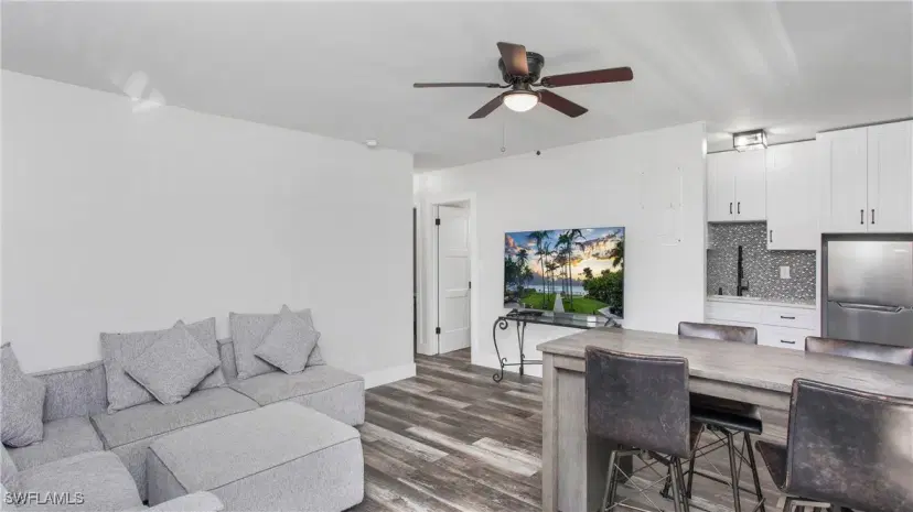 Picture of 167 N Collier Blvd T6, Marco Island FL 34145