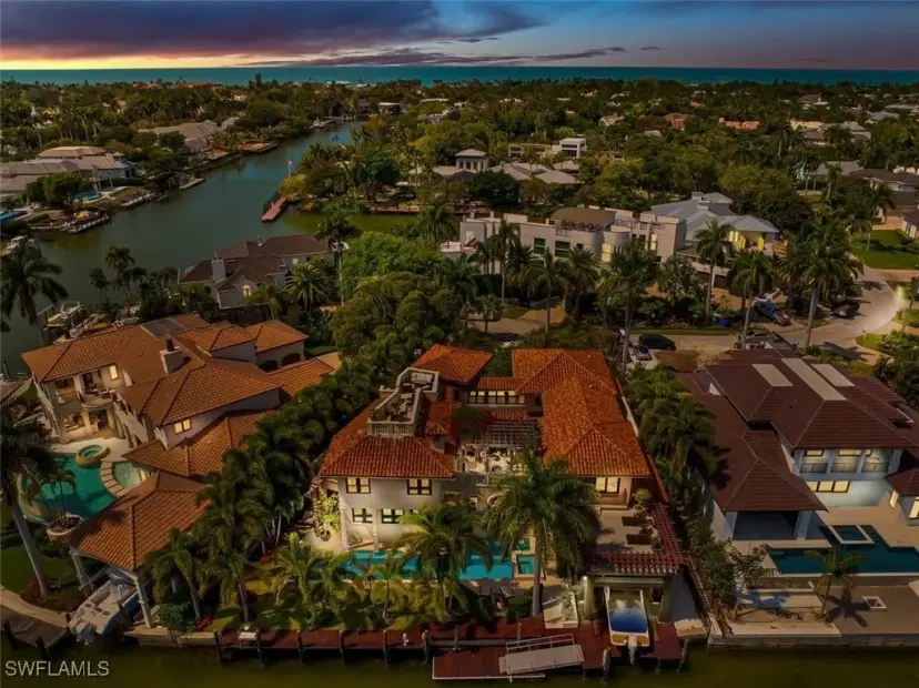 Picture of 2233 Forrest Ln, Naples FL 34102