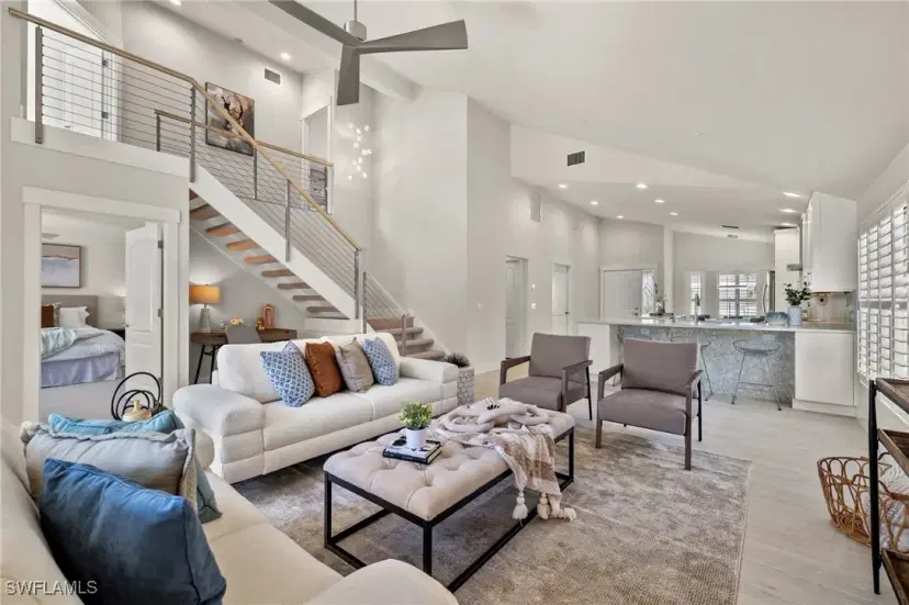 Picture of 1590 Weybridge Cir 52, Naples FL 34110