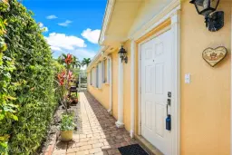 Picture of 4221 Saint George Ln, Naples, FL 34119