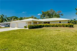 Picture of 17225 Castleview Dr, North Fort Myers, FL 33917