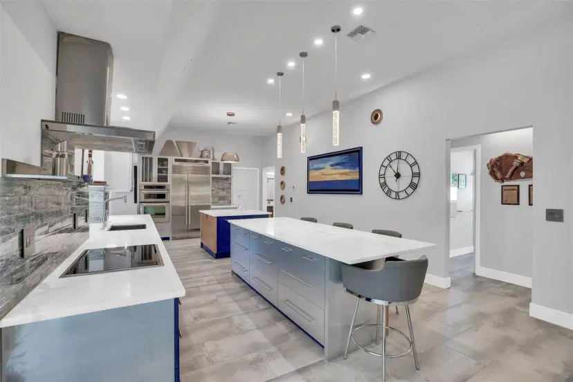 Picture of 716 Live Oak Ln, Vero Beach FL 32963