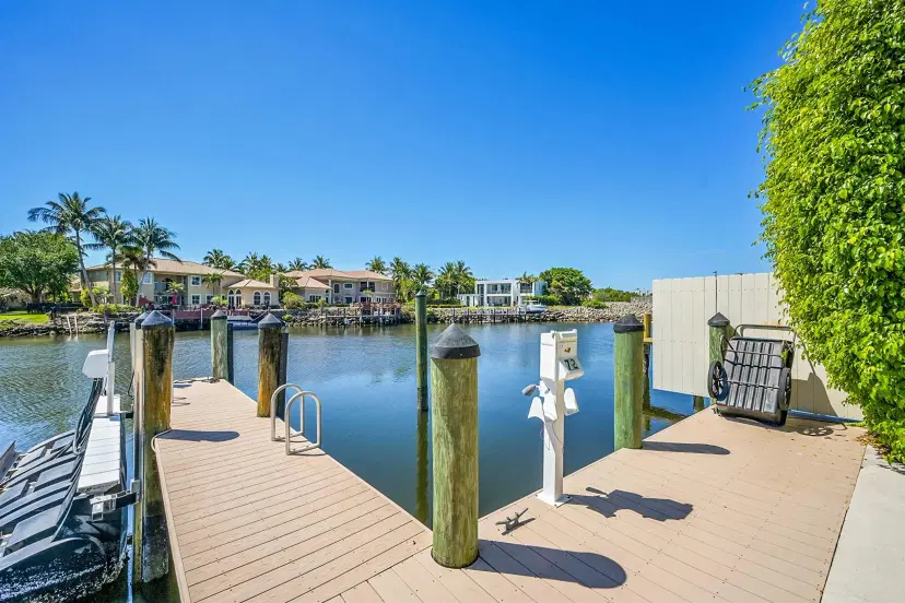 Picture of 210 Captains Walk 719, Delray Beach FL 33483