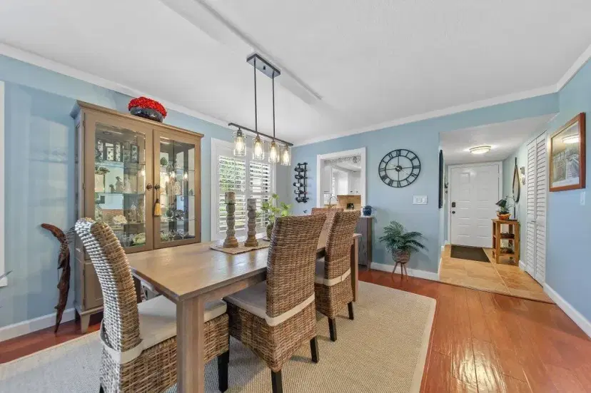 Picture of 671 SW South River Drive 106, Stuart FL 34997