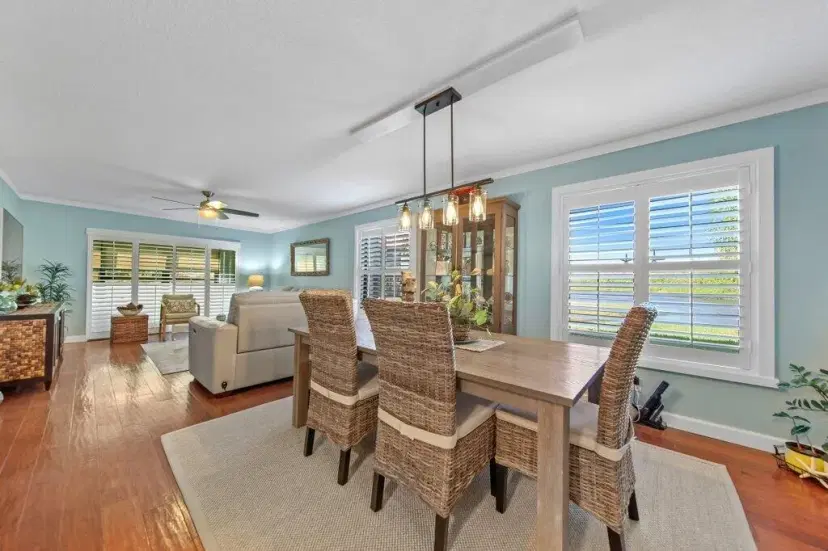 Picture of 671 SW South River Drive 106, Stuart FL 34997