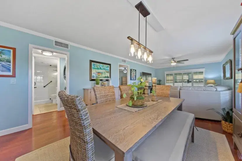 Picture of 671 SW South River Drive 106, Stuart FL 34997