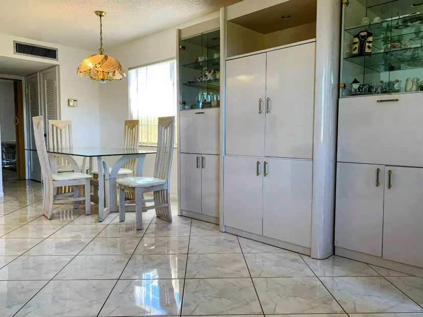 Picture of 95 Burgundy B, Delray Beach FL 33484