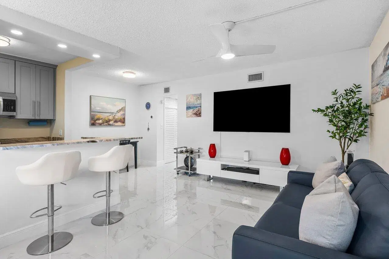 Picture of 3232 Canal Drive 3, Pompano Beach, FL 33062