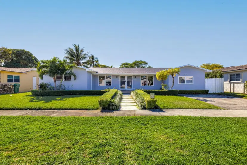 Picture of 21310 NE 19Th Avenue, Miami FL 33179