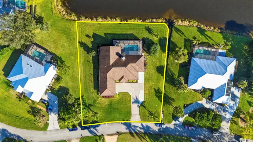 Picture of 1400 56Th Square W, Vero Beach FL 32966