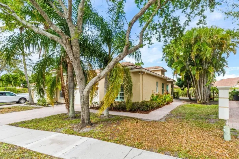 Picture of 2560 Sandy Cay, West Palm Beach FL 33411