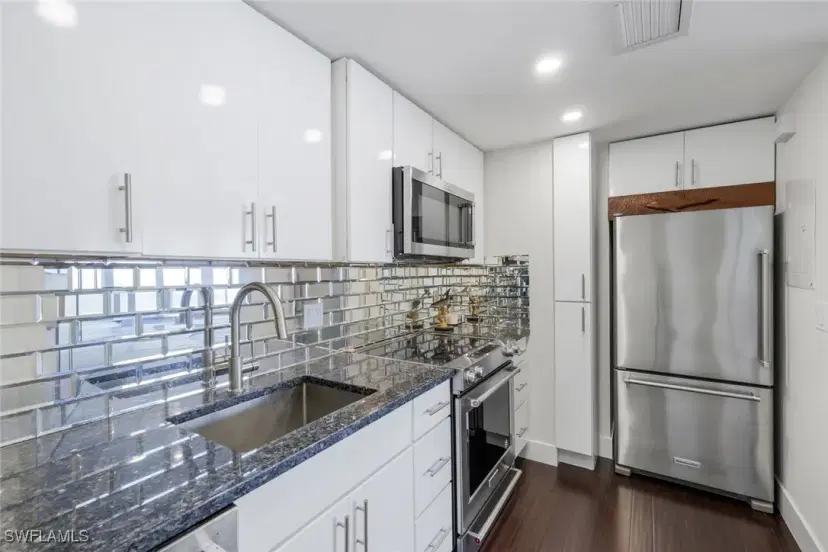 Picture of 58 N Collier Blvd 2202, Marco Island FL 34145