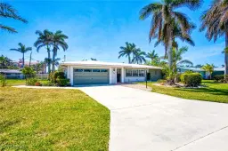 Picture of 450 Bayshore Dr, Cape Coral, FL 33904