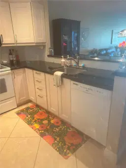 Picture of 605 Oaks Dr 205, Pompano Beach, FL 33069