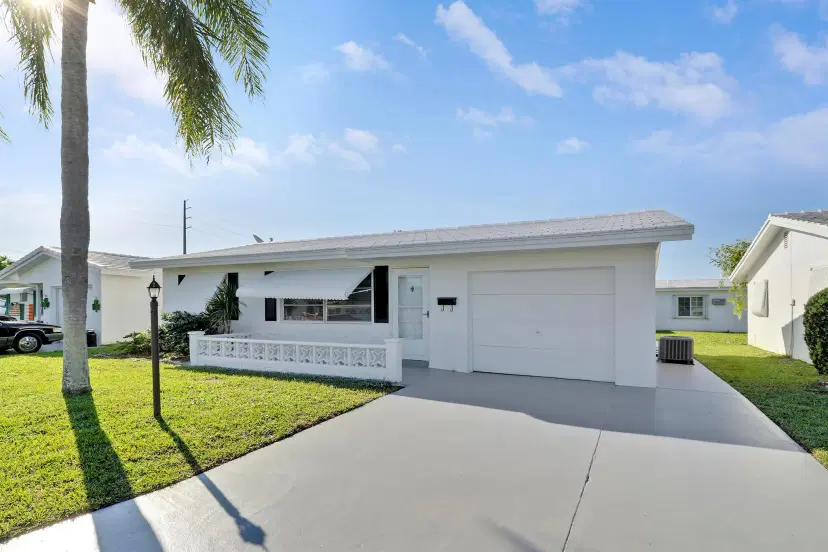 Picture of 806 SW 7 Avenue, Boynton Beach FL 33426