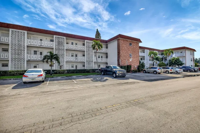 Picture of 4310 NW 12Th Ct 204, Lauderhill FL 33313