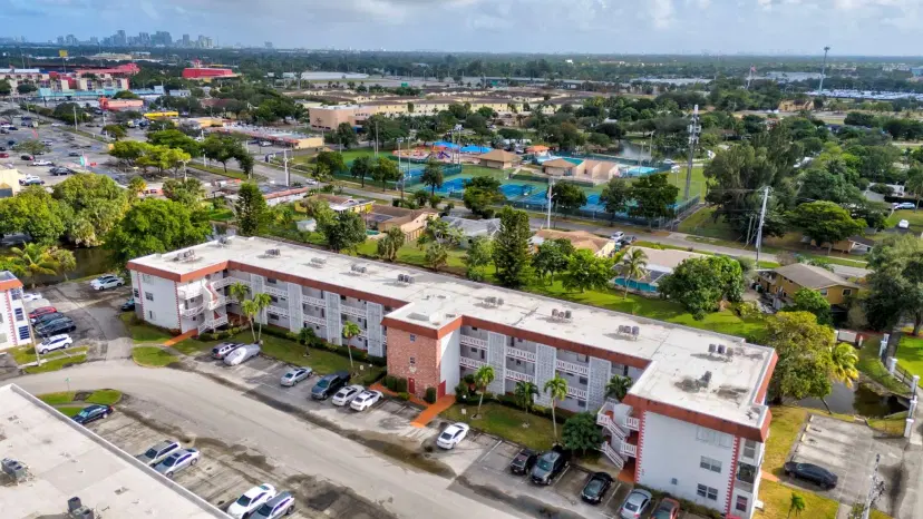 Picture of 4310 NW 12Th Ct 204, Lauderhill FL 33313