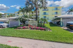 Picture of 2850 Gulf Shore Blvd N 203, Naples, FL 34103