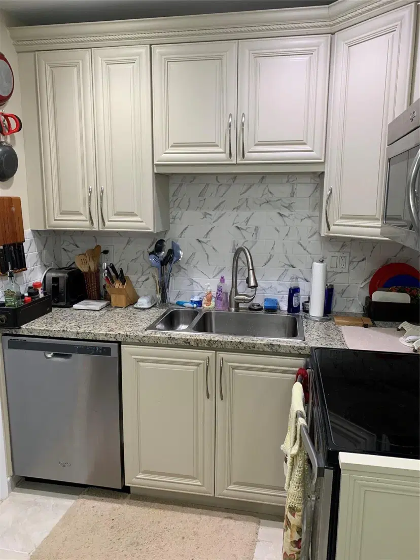 Picture of 3020 NE 16 Ave 204, Oakland Park FL 33334