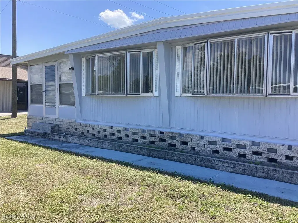 Picture of 521 Charlemagne Blvd, Naples, FL 34112