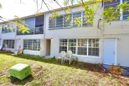 Picture of 165 NE 203Rd Ter 12, Miami, FL 33179