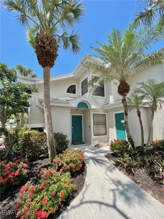 Picture of 79 Emerald Woods Dr J6, Naples, FL 34108