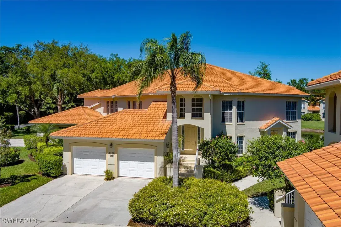 Picture of 1265 Egrets Lndg 202, Naples, FL 34108