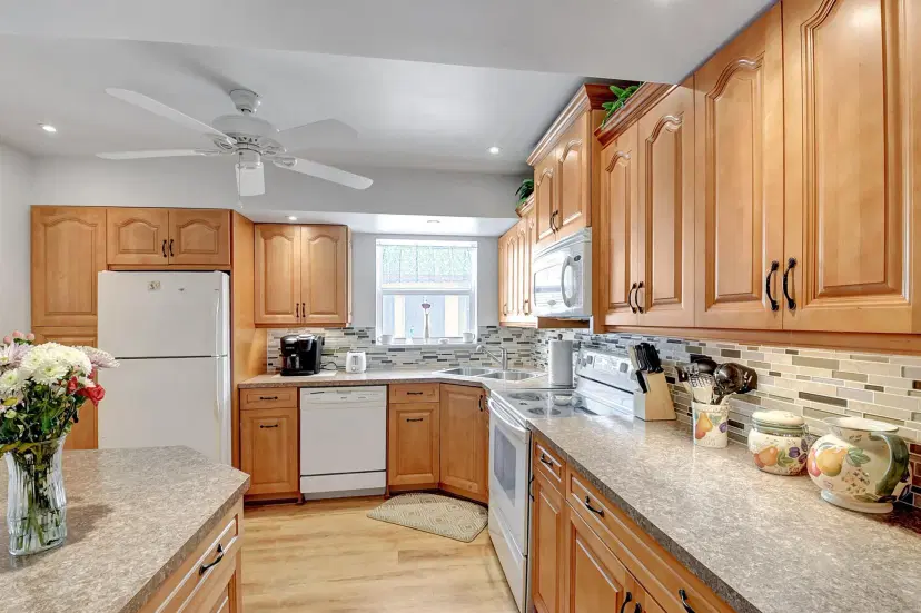 Picture of 6 Colonial Club Drive 301, Boynton Beach FL 33435