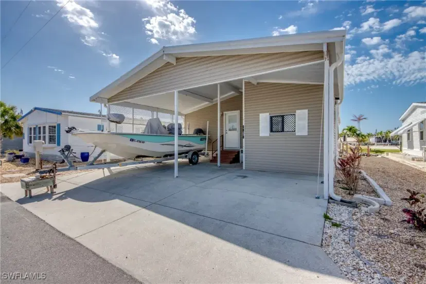 Picture of 5020 Gulfgate Ln, St. James City FL 33956