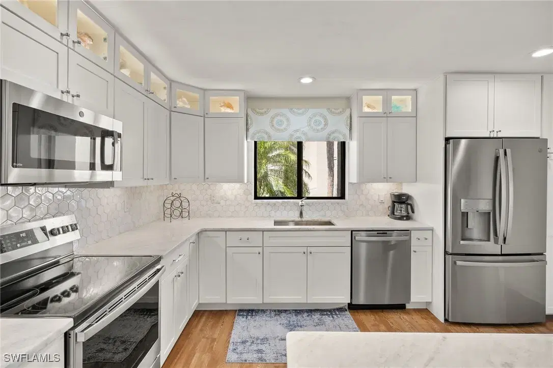 Picture of 4250 Steamboat Bend 202, Fort Myers, FL 33919