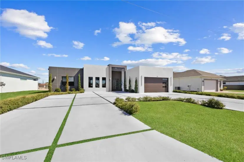 Picture of 511 NE 5Th Ave, Cape Coral FL 33909