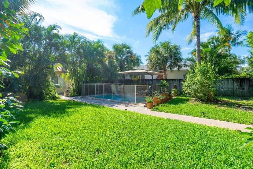 Picture of 341 NE 7Th Avenue, Delray Beach FL 33483