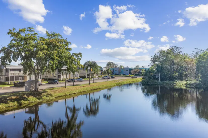 Picture of 673 Brittany O, Delray Beach FL 33446