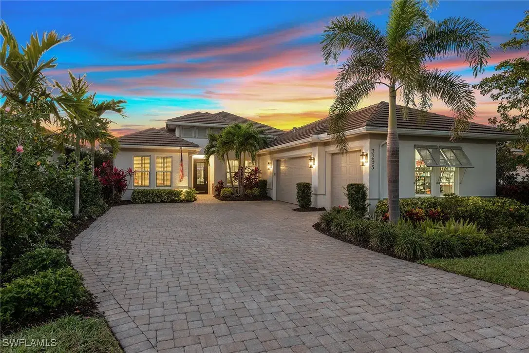 Picture of 3295 Ibiza Ln, Naples, FL 34114