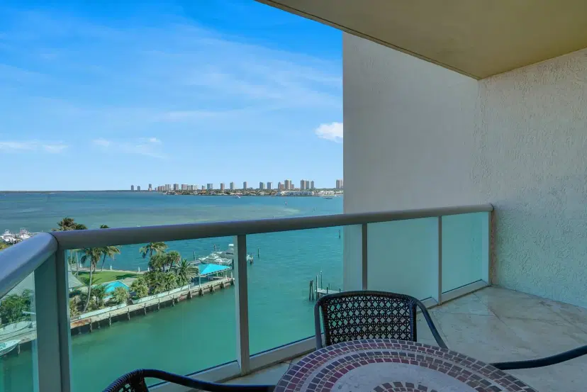 Picture of 2650 Lake Shore Drive 703, Riviera Beach FL 33404
